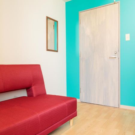 J-Hoppers Osaka Guesthouse Экстерьер фото