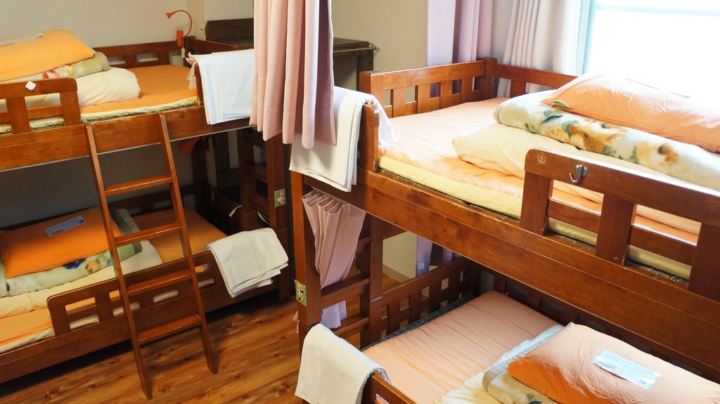 J-Hoppers Osaka Guesthouse Экстерьер фото