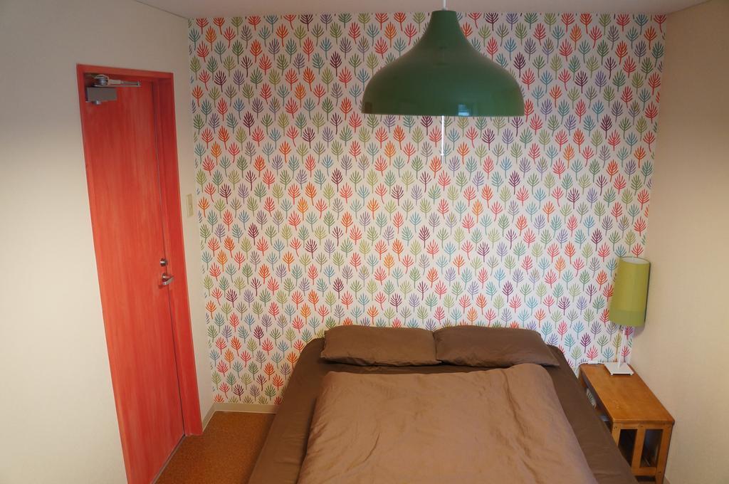 J-Hoppers Osaka Guesthouse Экстерьер фото