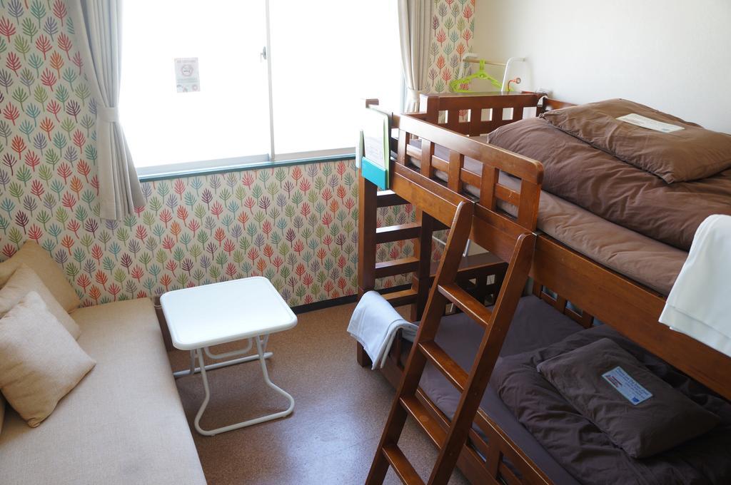 J-Hoppers Osaka Guesthouse Экстерьер фото