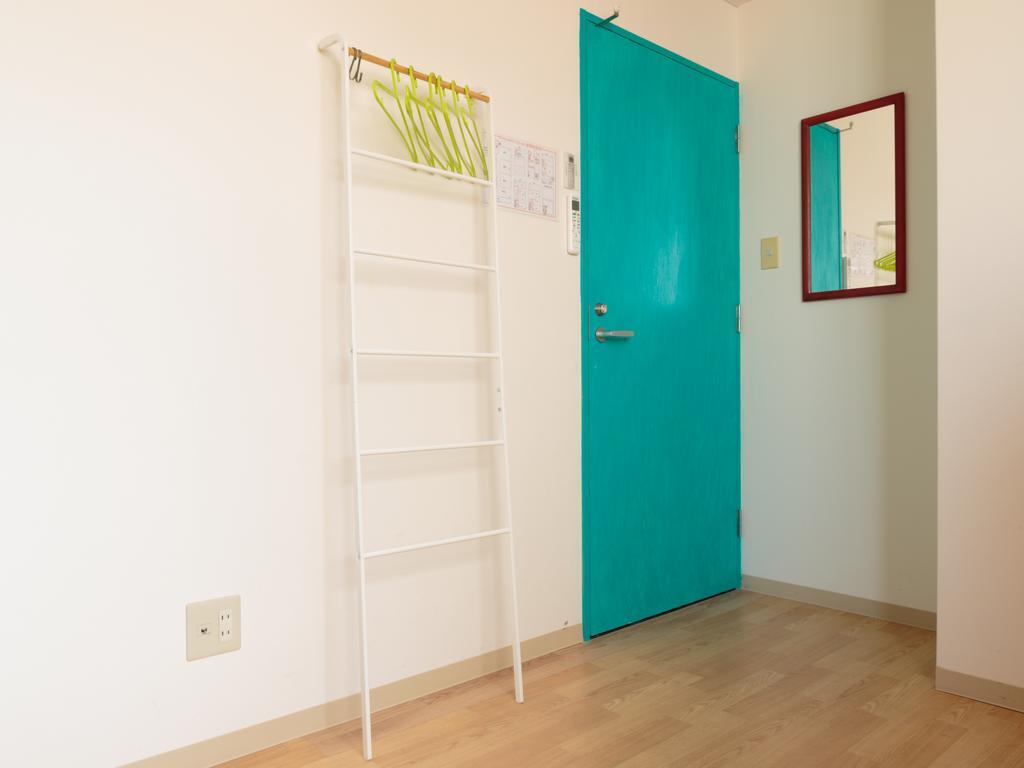 J-Hoppers Osaka Guesthouse Экстерьер фото