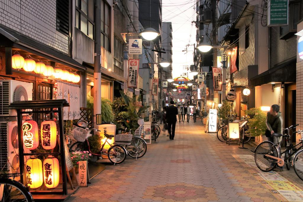 J-Hoppers Osaka Guesthouse Экстерьер фото