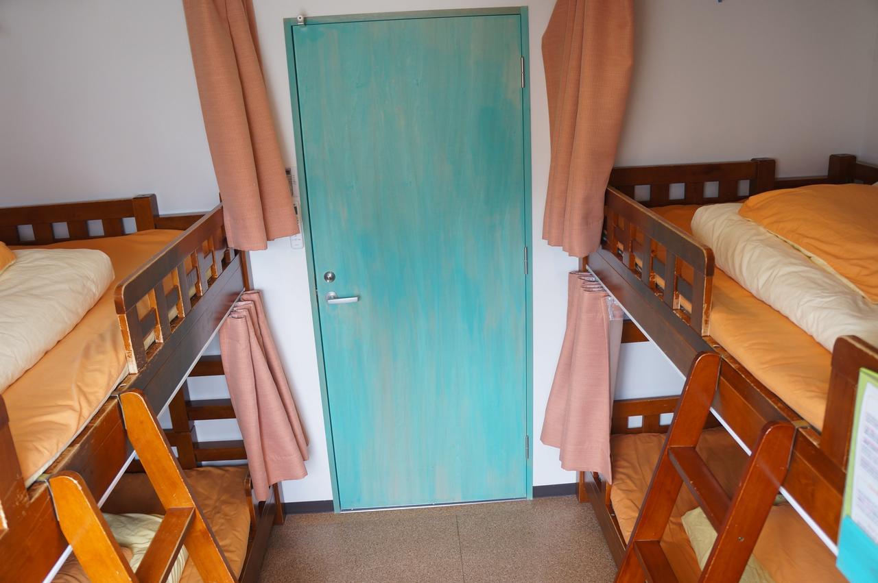J-Hoppers Osaka Guesthouse Экстерьер фото
