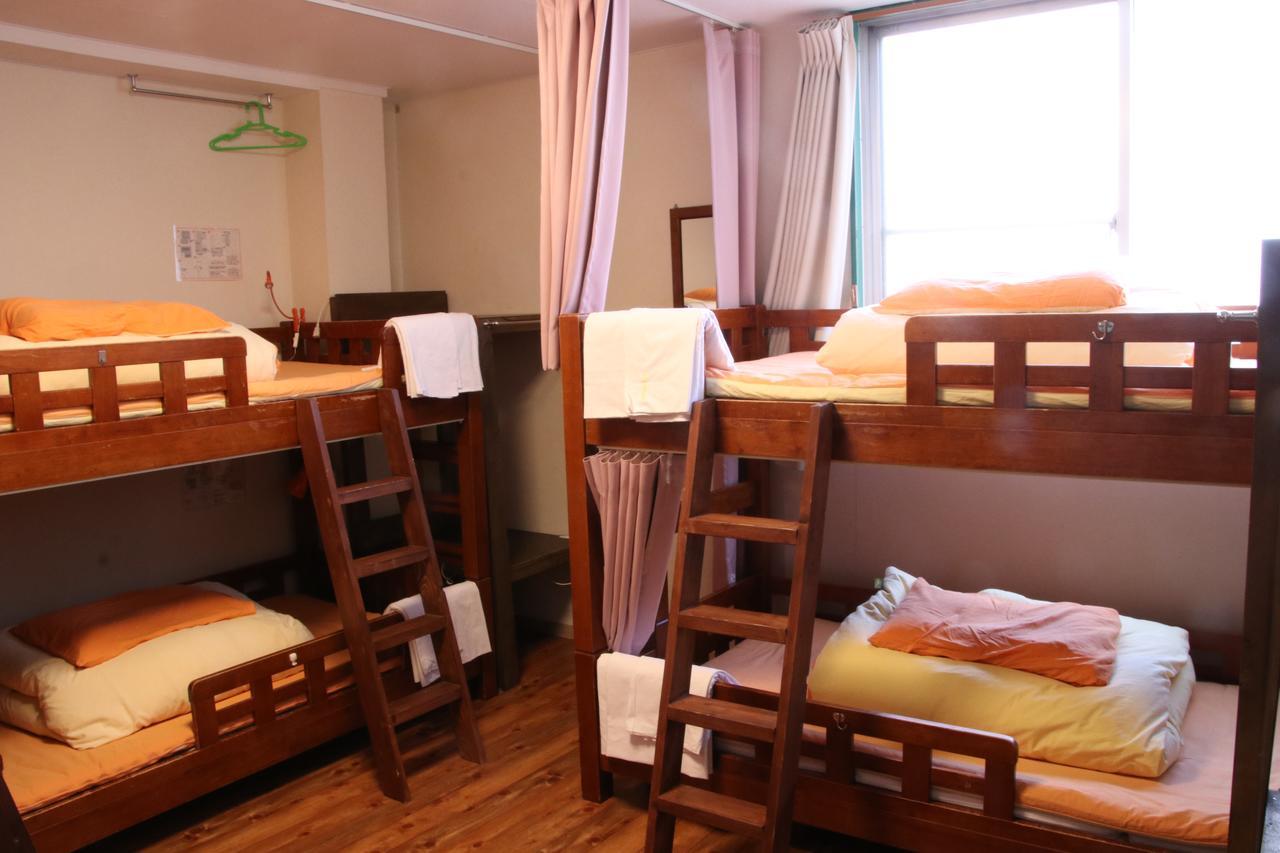 J-Hoppers Osaka Guesthouse Экстерьер фото