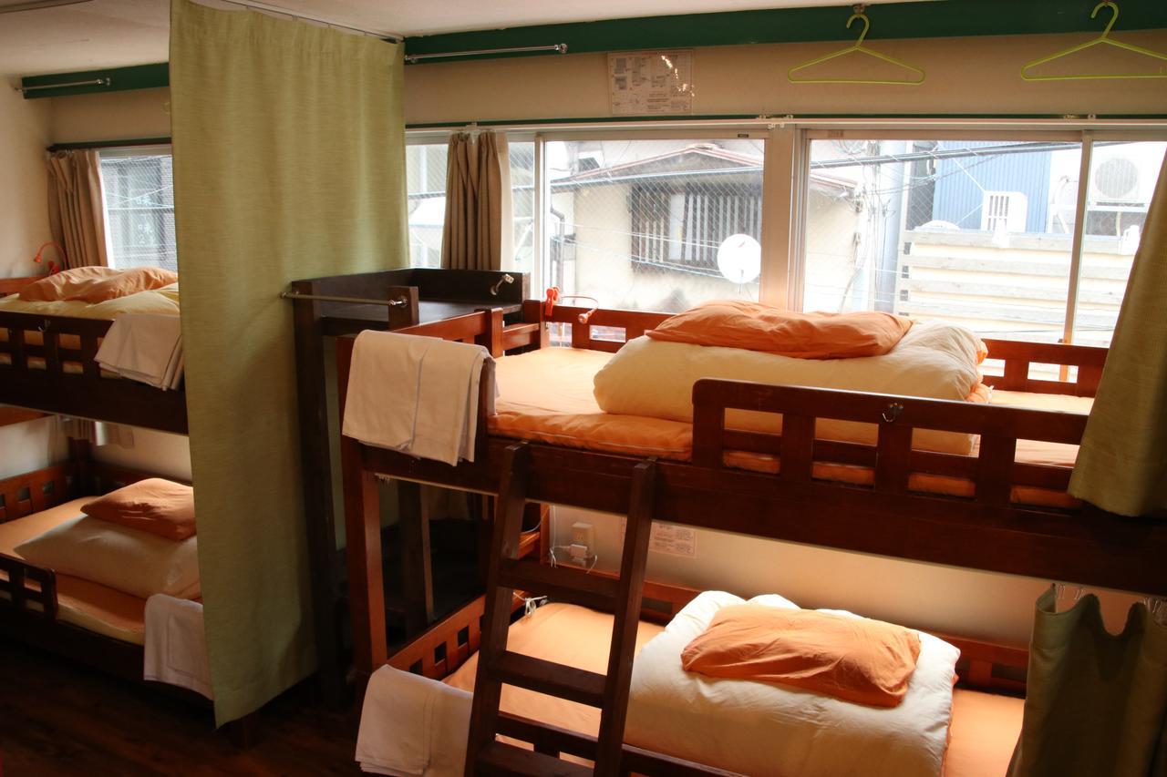 J-Hoppers Osaka Guesthouse Экстерьер фото