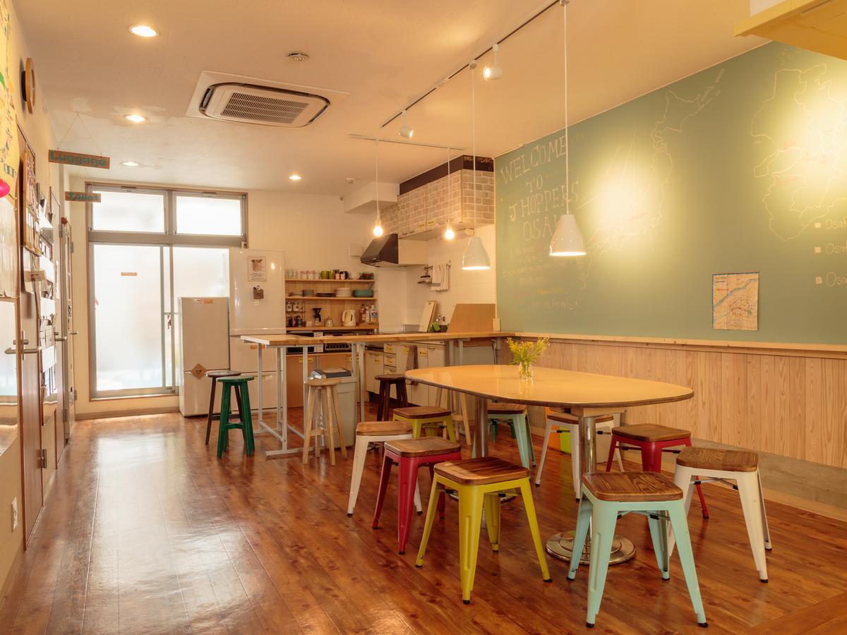 J-Hoppers Osaka Guesthouse Экстерьер фото