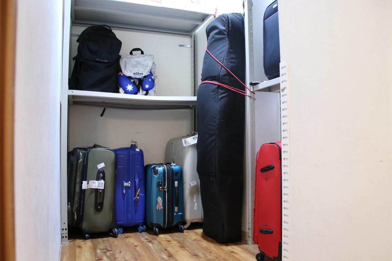 J-Hoppers Osaka Guesthouse Экстерьер фото