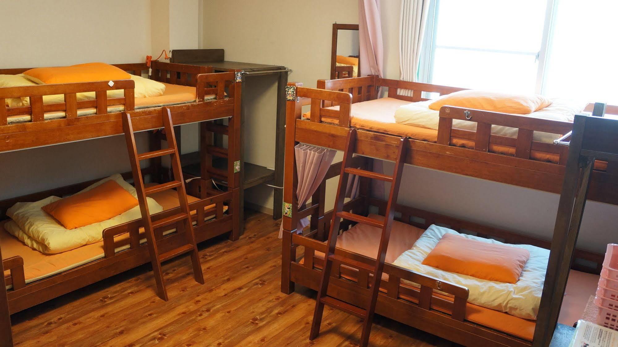J-Hoppers Osaka Guesthouse Экстерьер фото