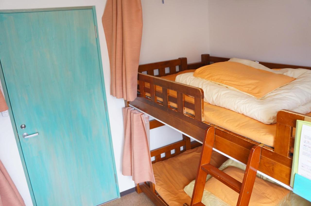 J-Hoppers Osaka Guesthouse Экстерьер фото