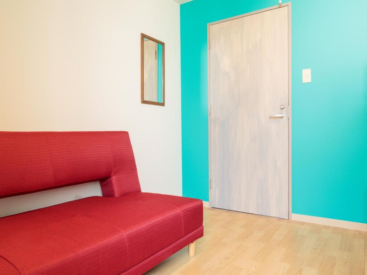 J-Hoppers Osaka Guesthouse Экстерьер фото
